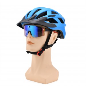 Casco sportivo da ciclismo su strada con luce LED
